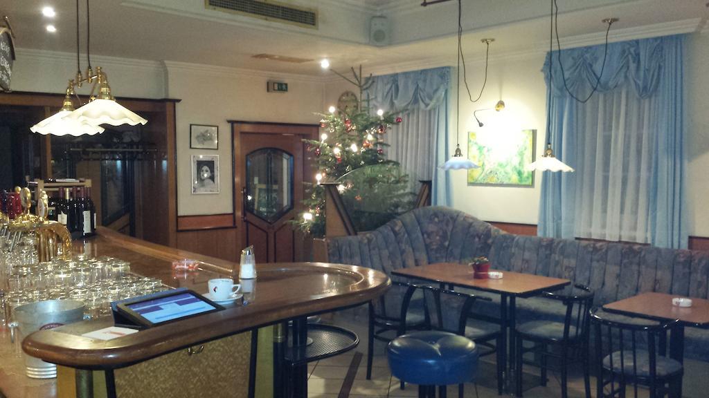 Hotel - Landgasthof Winklehner Sankt Pantaleon  Ngoại thất bức ảnh