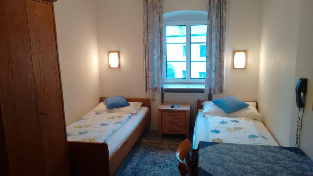Hotel - Landgasthof Winklehner Sankt Pantaleon  Ngoại thất bức ảnh