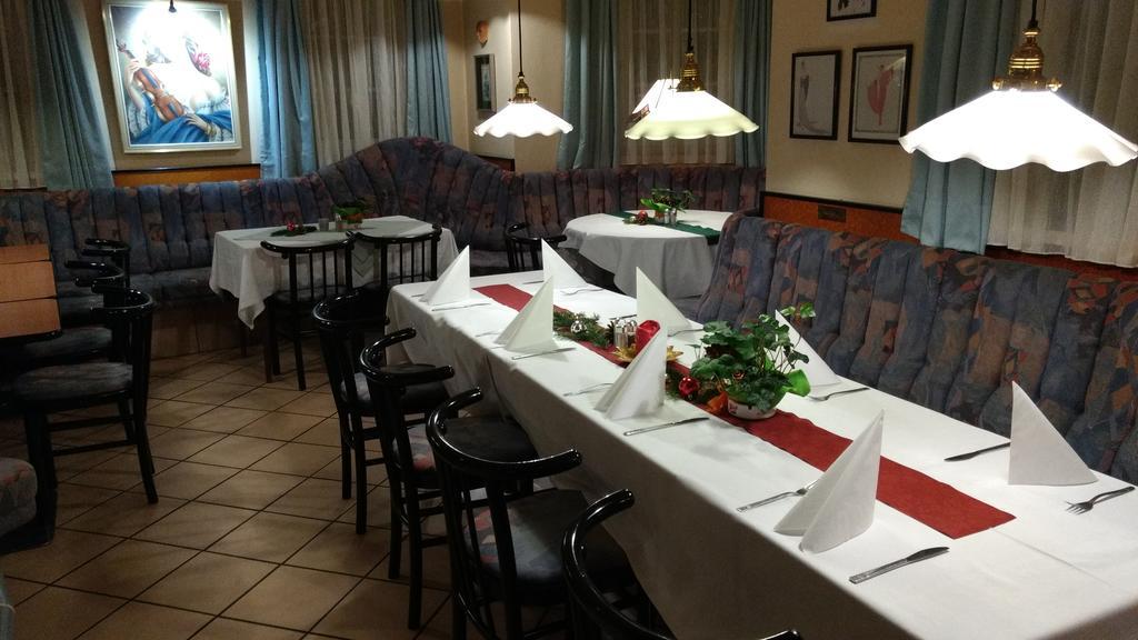 Hotel - Landgasthof Winklehner Sankt Pantaleon  Ngoại thất bức ảnh
